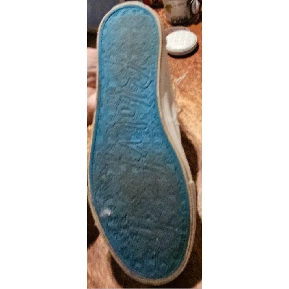 Blowfish Malibu Shoes Womens Size 9 1/2 Distressed Canvas Low Top Slip On Casual